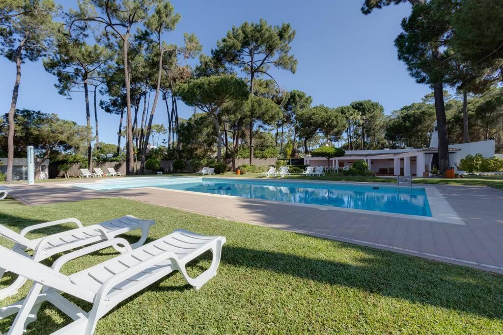 Planalto - Cosy House For 4 In A Private Condo With Pool At Vilamoura Картейра Экстерьер фото
